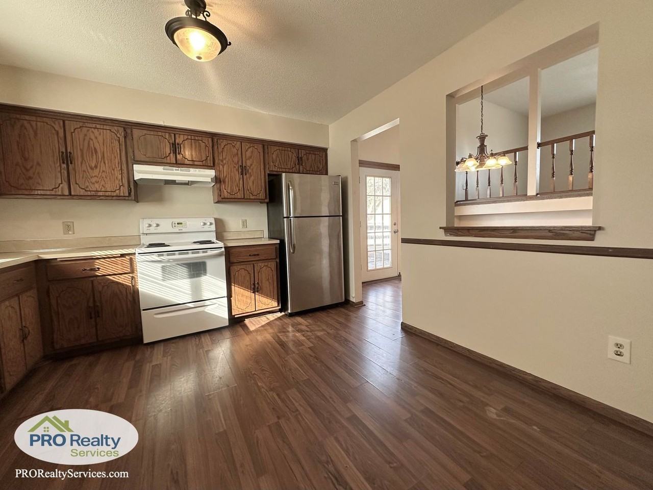 10310 97th Pl N - Photo 3 of 33