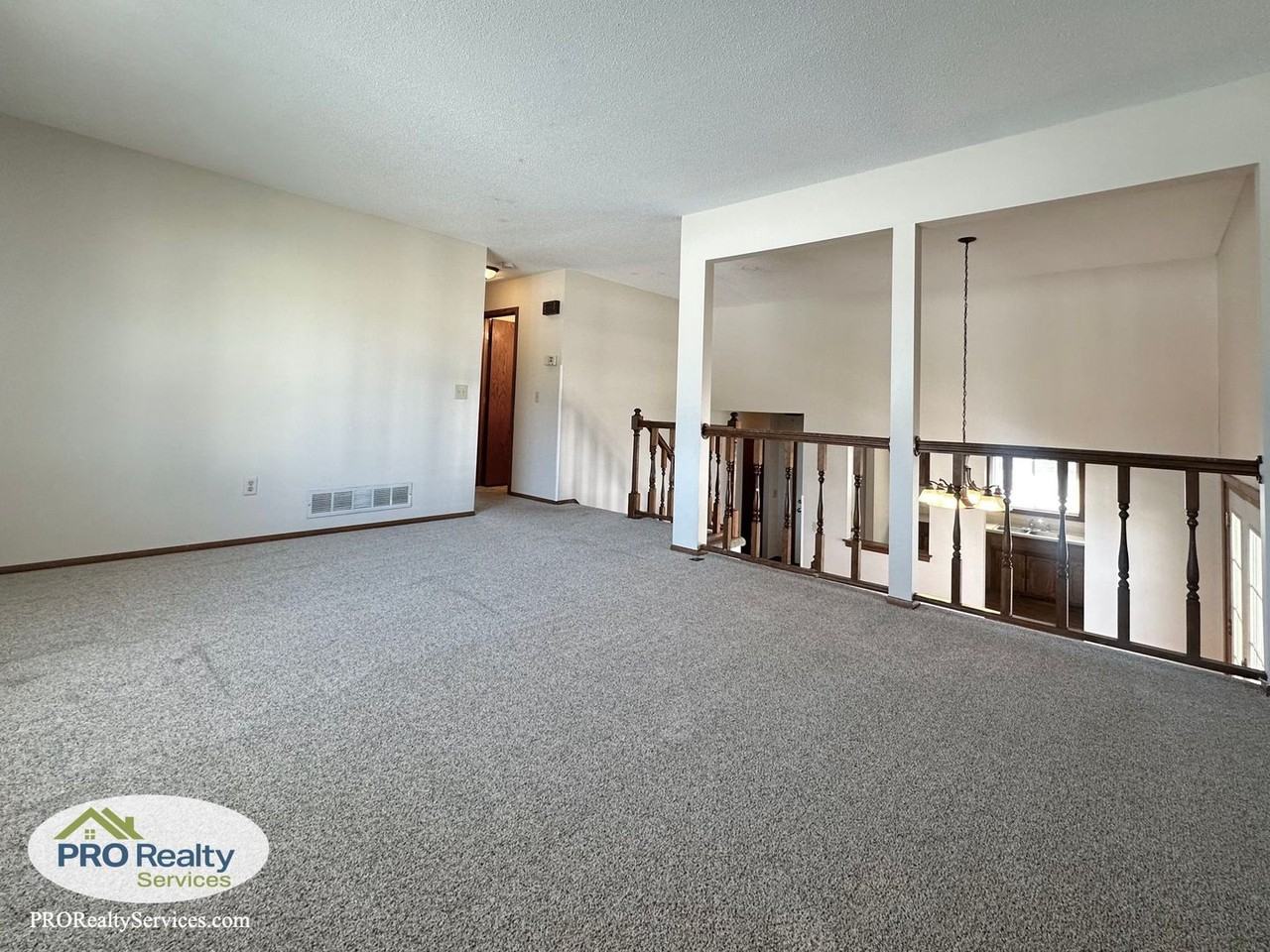 10310 97th Pl N - Photo 7 of 33