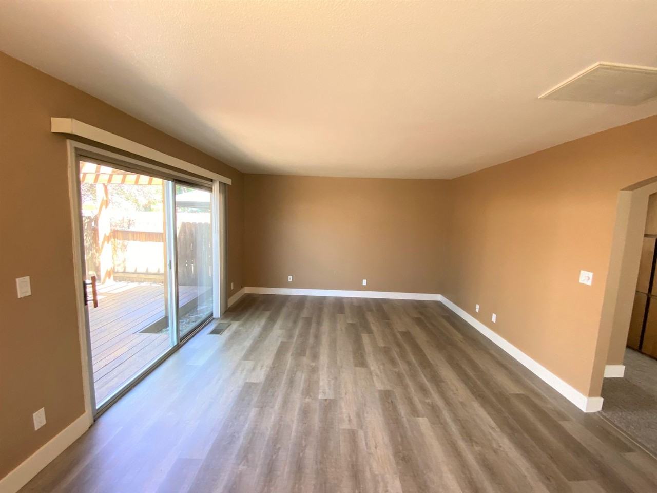 1704 Round Mountain Cir - Photo 6 of 13