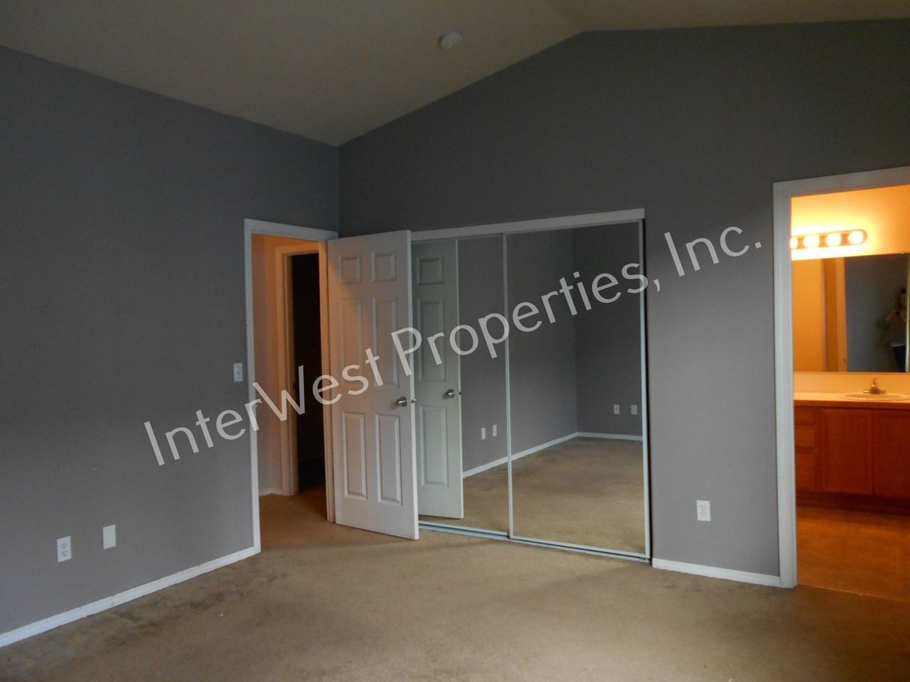 1125 3rd St Nw - Photo 7 of 14