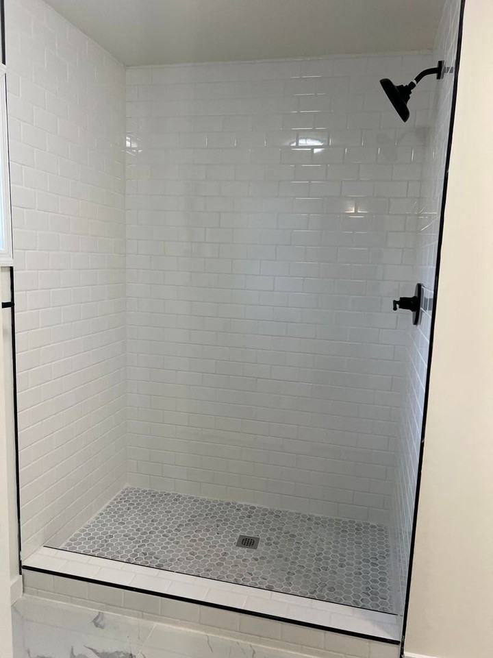 1520 Waterhouse St - Photo 2 of 42