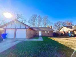 featured image of 716 Smalley Dr