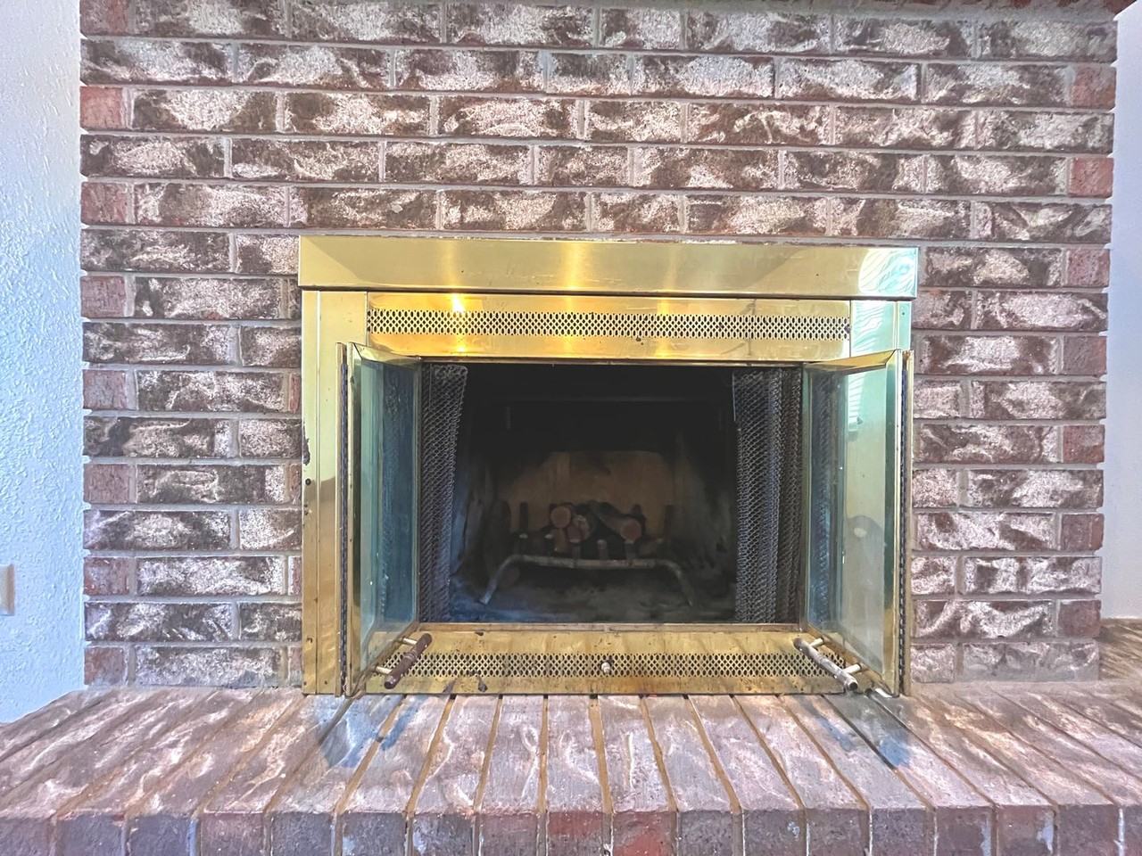 716 Smalley Dr - Photo 4 of 24