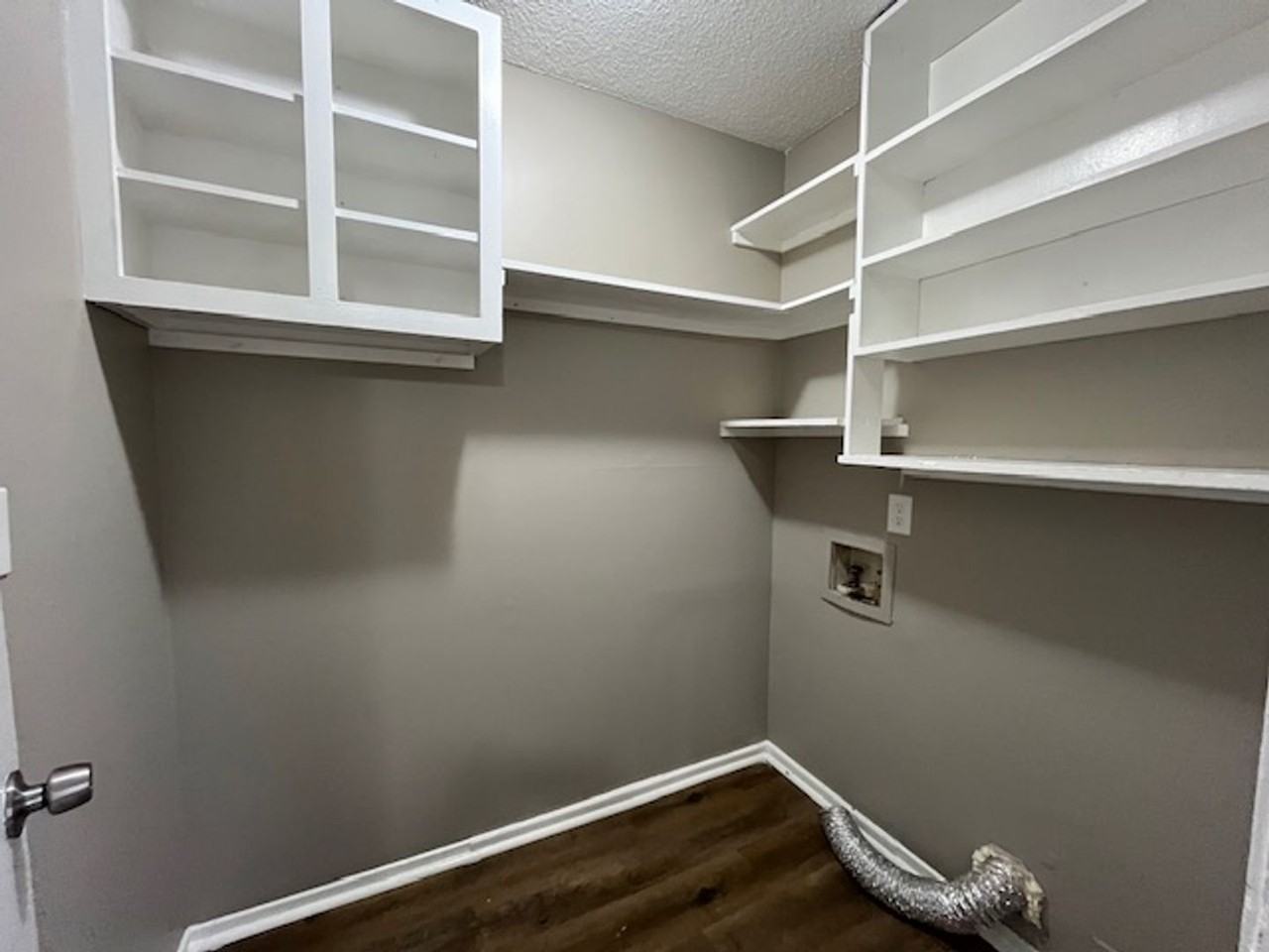 3470 Carroll Dr - Photo 7 of 11