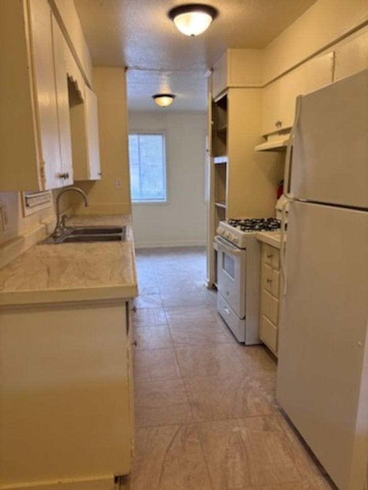 1139 Wooddell Dr - Photo 5 of 14