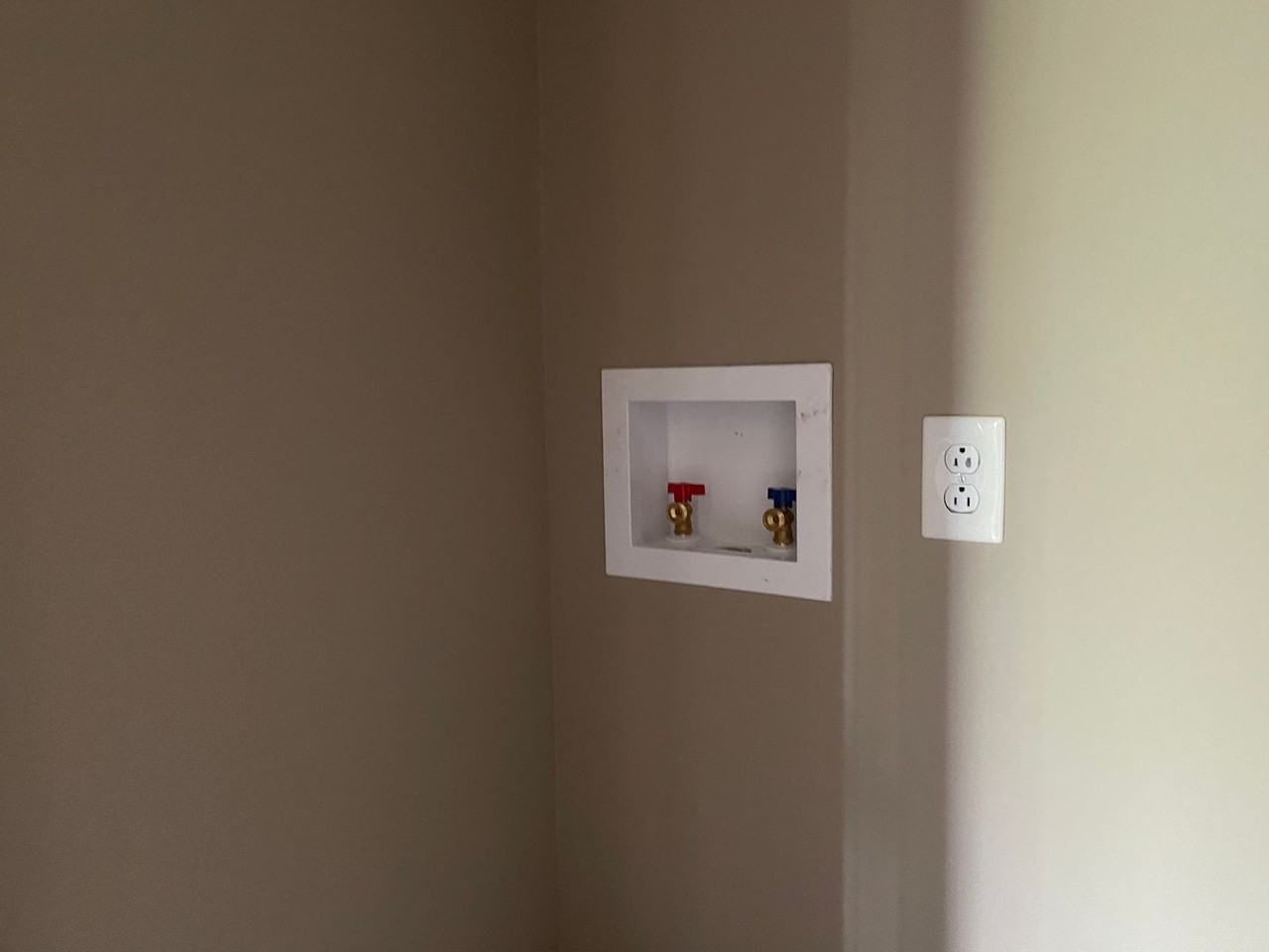 3527 Albee Dr - Photo 7 of 14