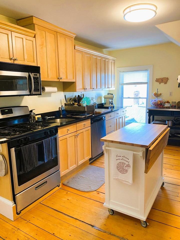 74 Woodbine St #3 - Photo 3 of 16