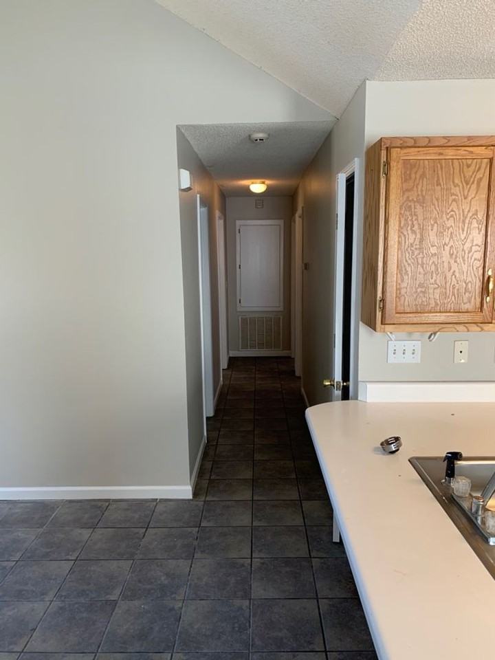 138 Cypress Cir - Photo 3 of 13