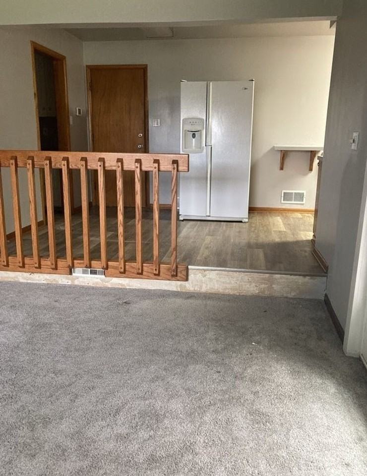 5110 Sw 18th St - Photo 3 of 16