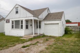 1203 N Garth Ave - Photo 1 of 1