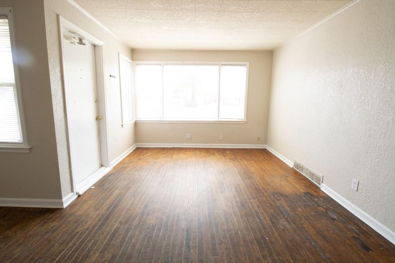 1203 N Garth Ave - Photo 6 of 16