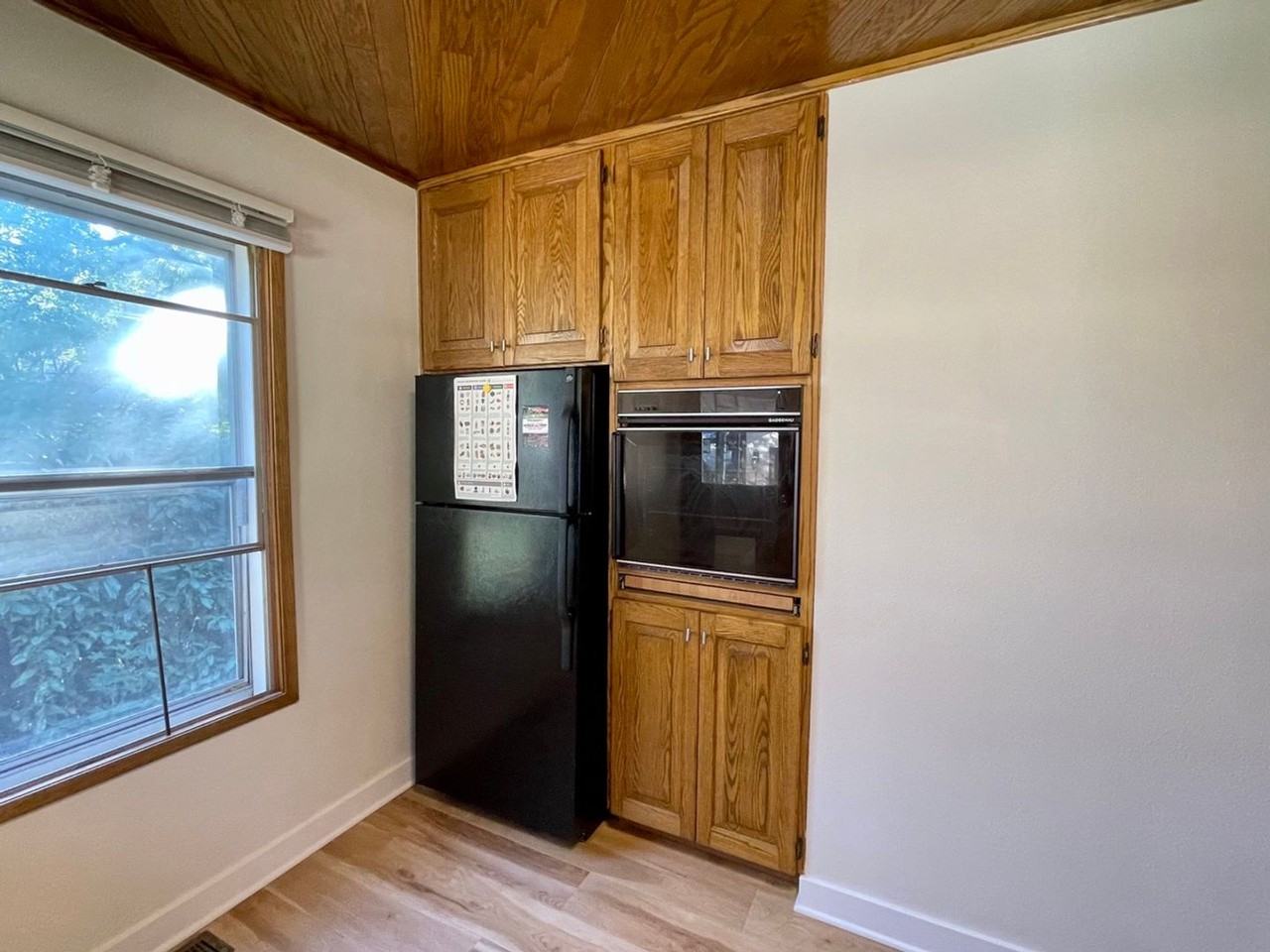 1515 Se Claybourne St - Photo 6 of 20