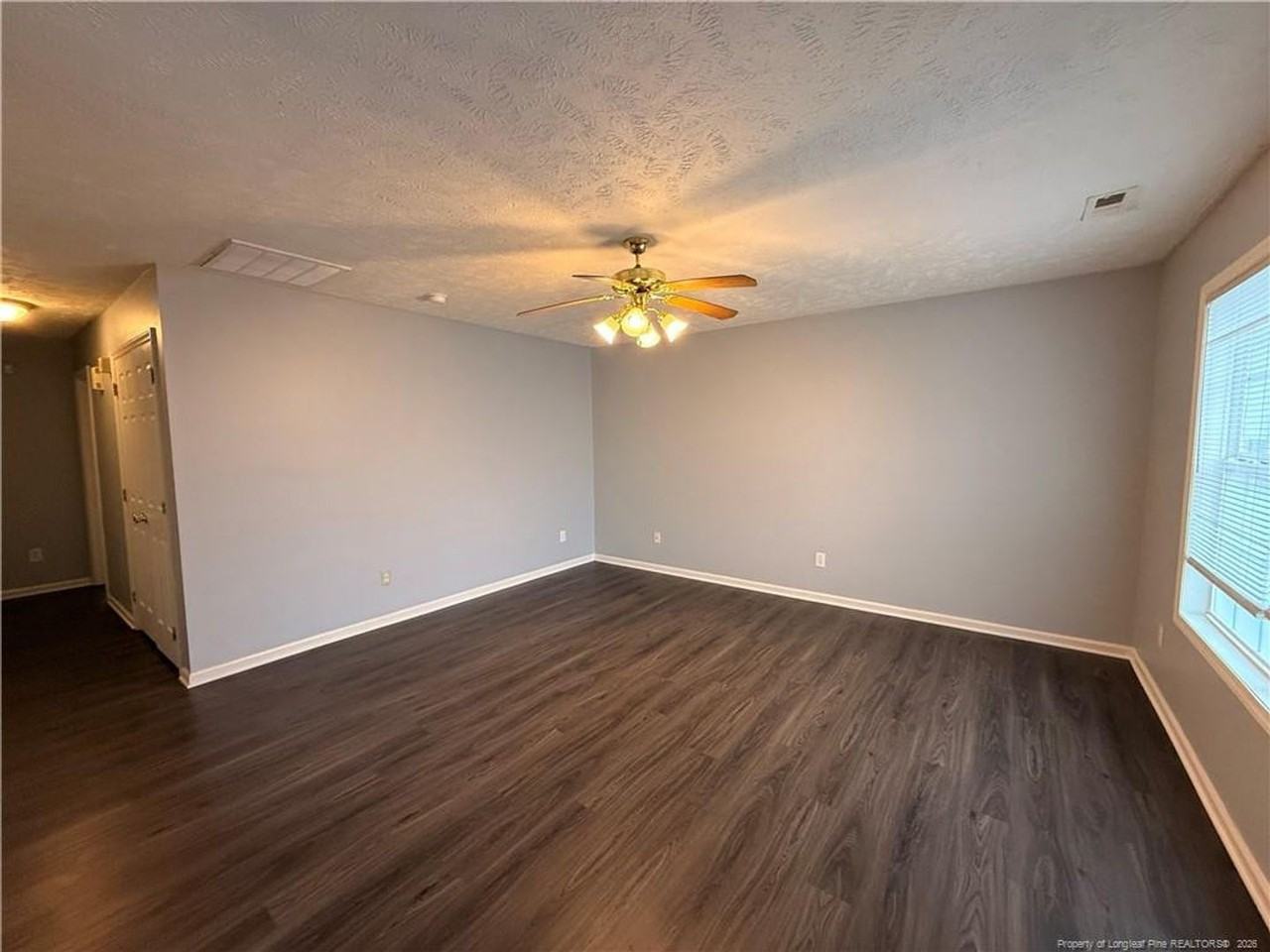 231 Bahia Ln - Photo 2 of 10