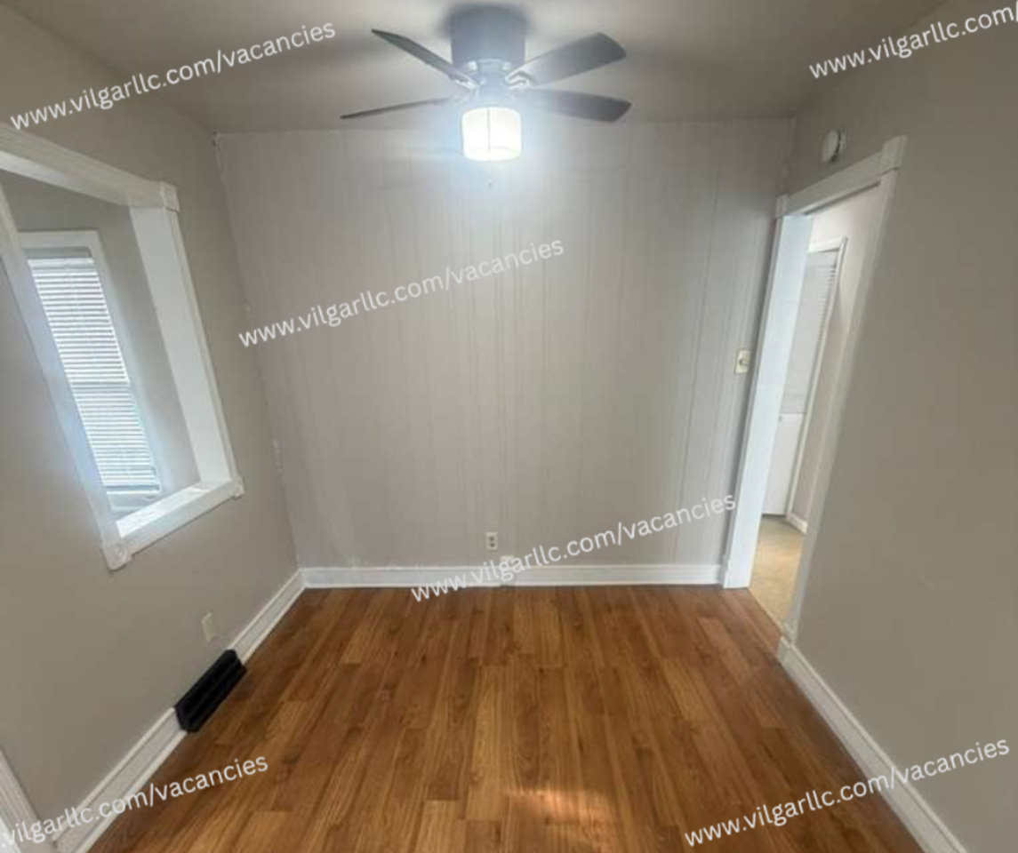 4150 Van Buren St - Photo 5 of 16