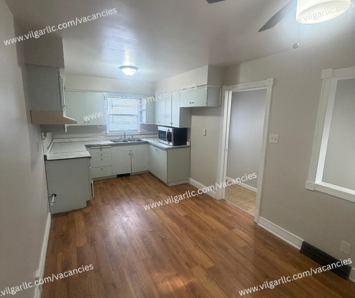 4150 Van Buren St - Photo 6 of 16