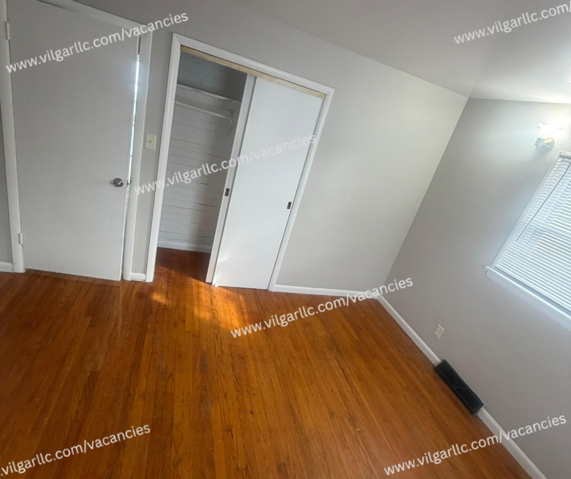 4150 Van Buren St - Photo 7 of 16