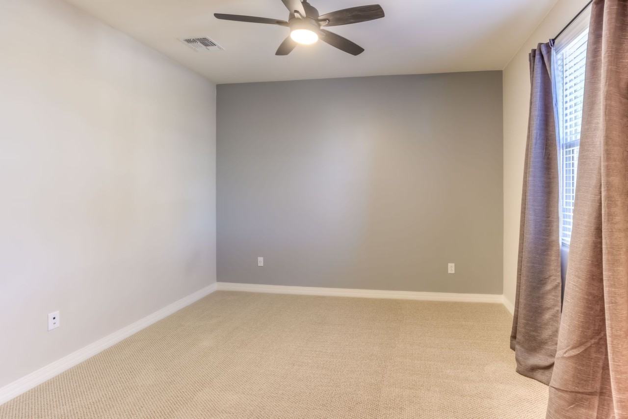 2272 W Alamo Spring Loop - Photo 7 of 40