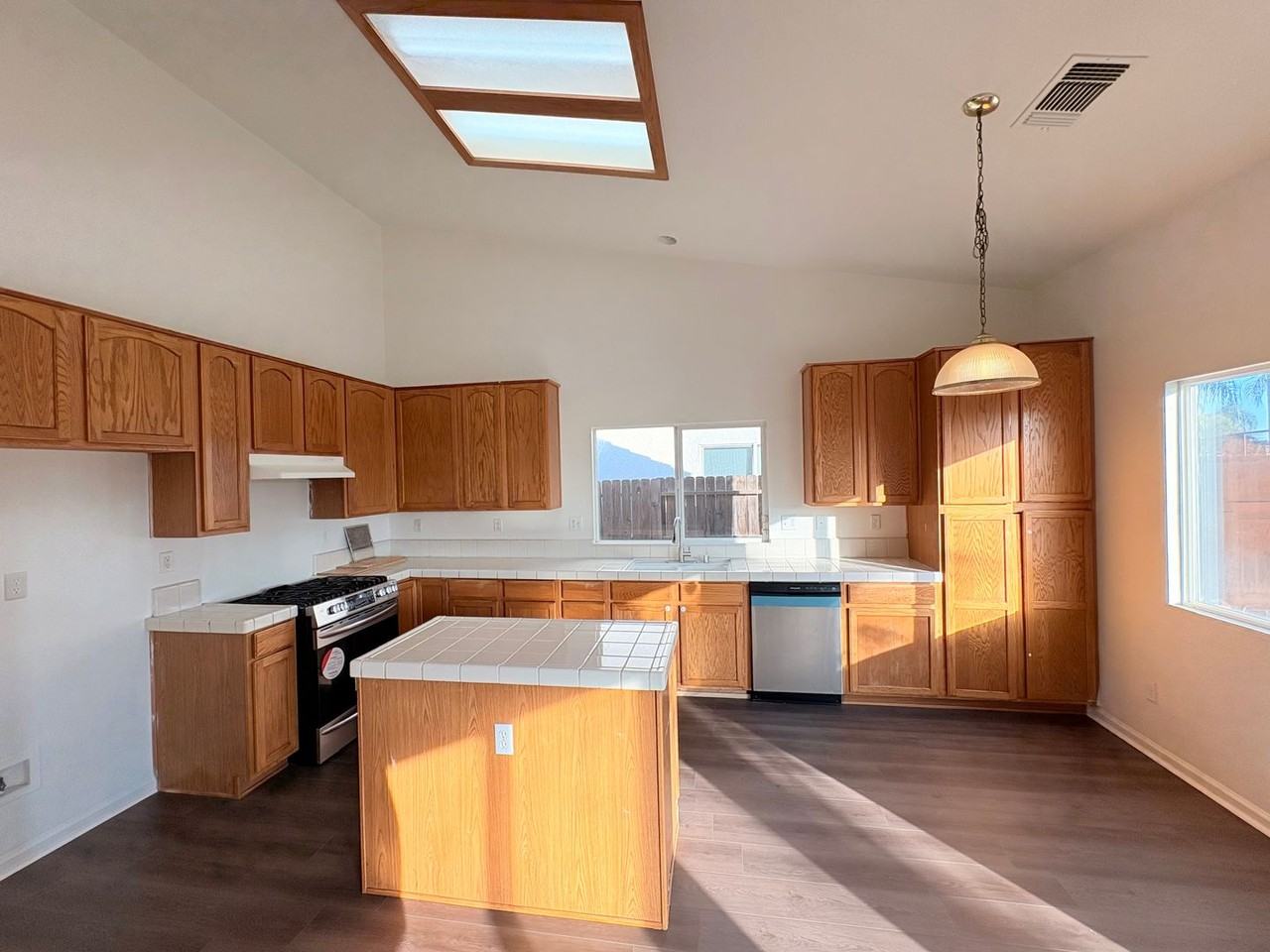 252 Branco Ave - Photo 3 of 13