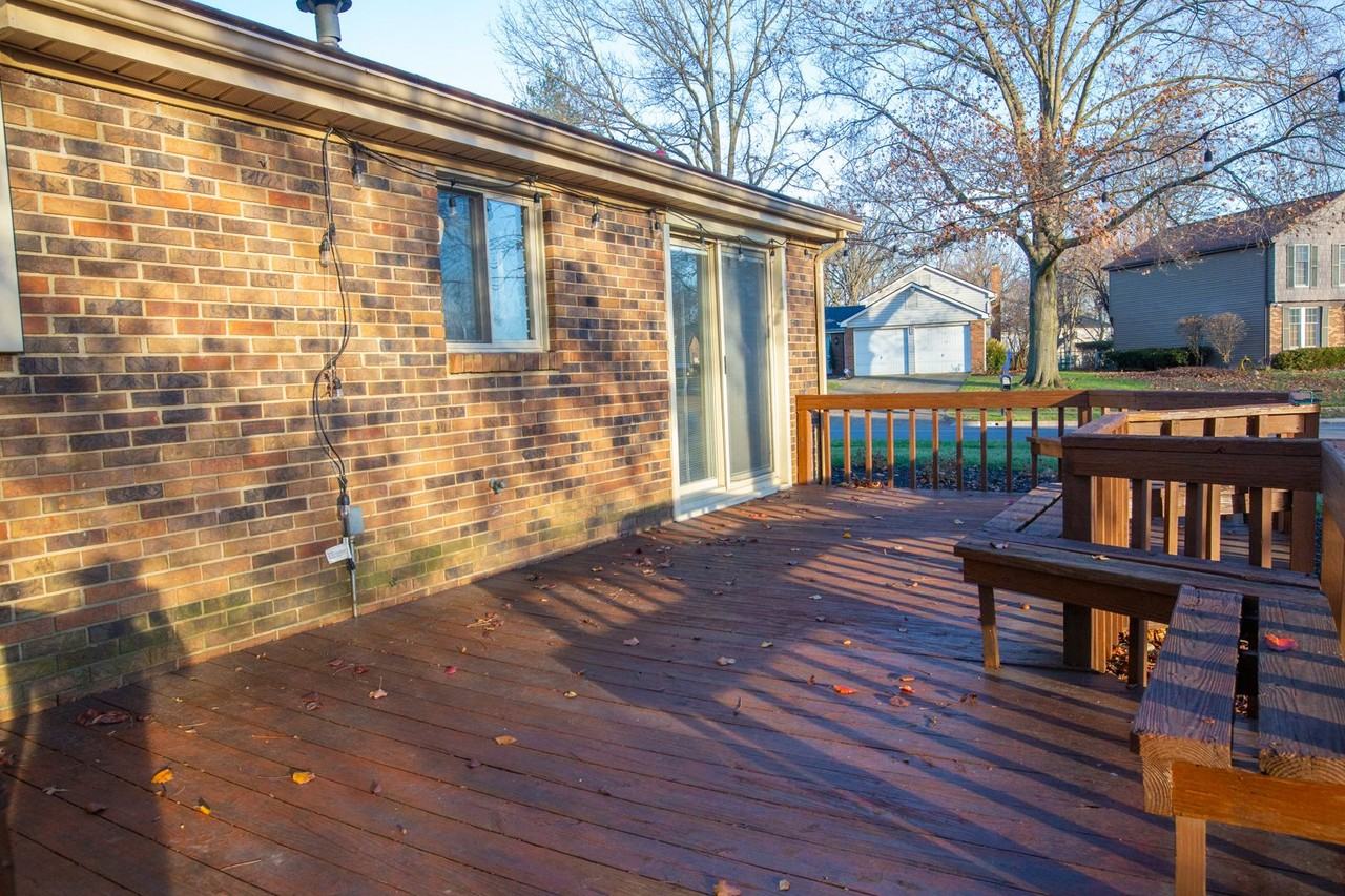 3919 Quail Hollow Dr - Photo 4 of 35