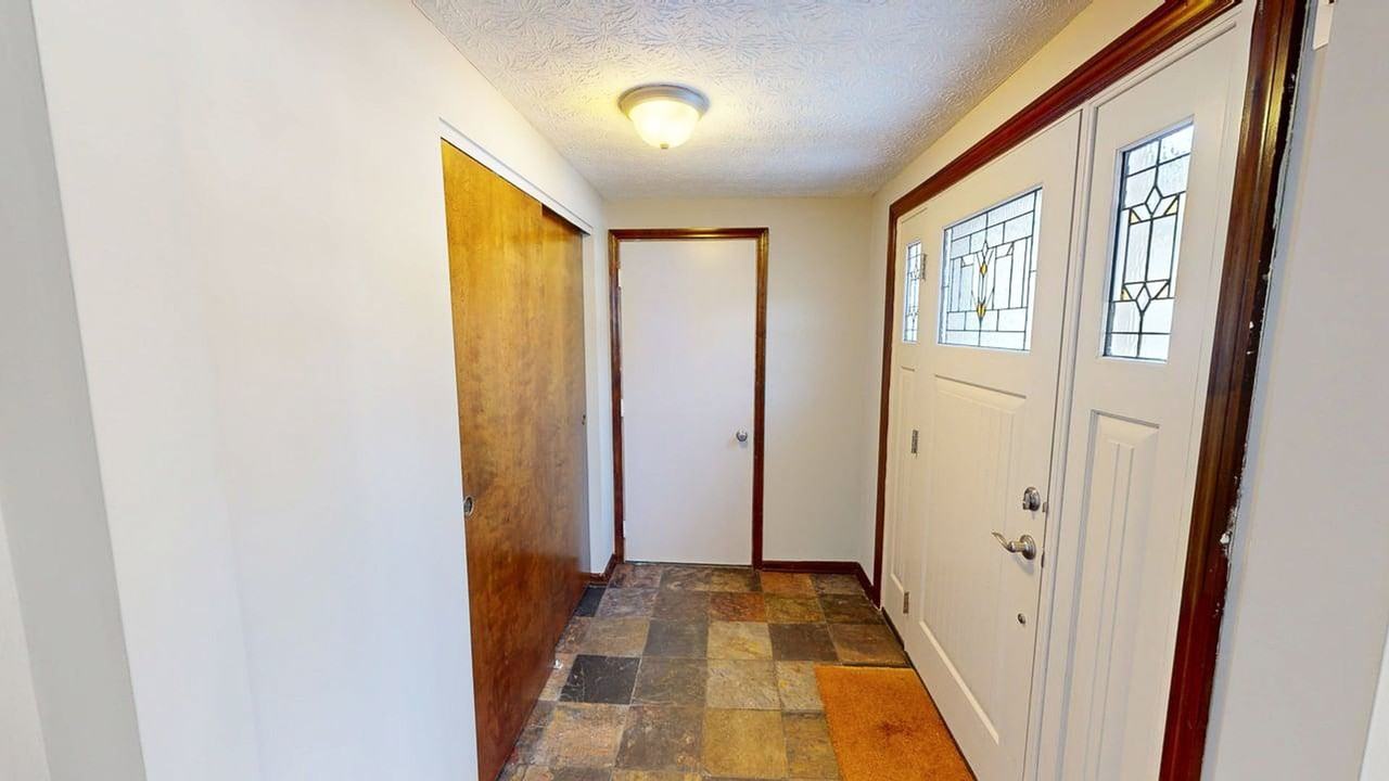 3919 Quail Hollow Dr - Photo 5 of 35