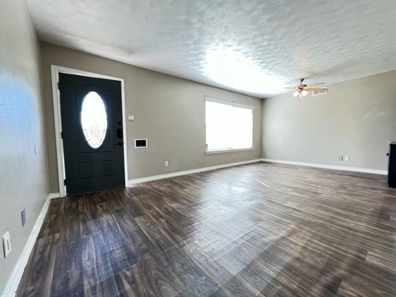 10263 Casa View Dr - Photo 2 of 21