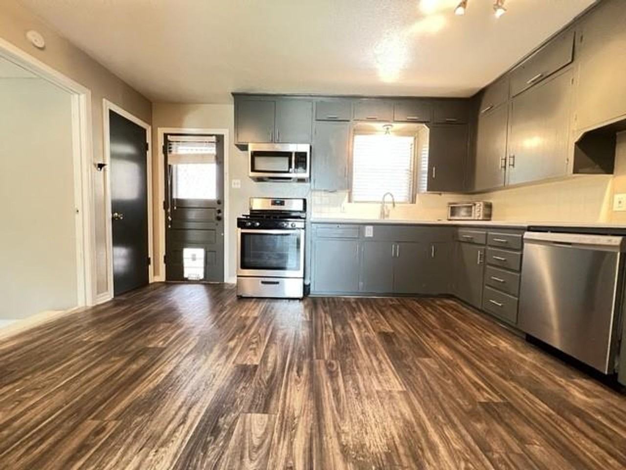 10263 Casa View Dr - Photo 5 of 21