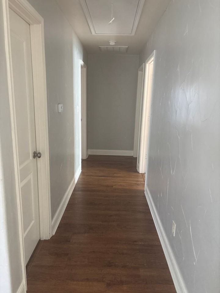 119 N Andrews Ave - Photo 6 of 8