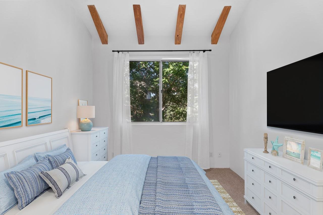 631 3rd St - Photo 6 of 20