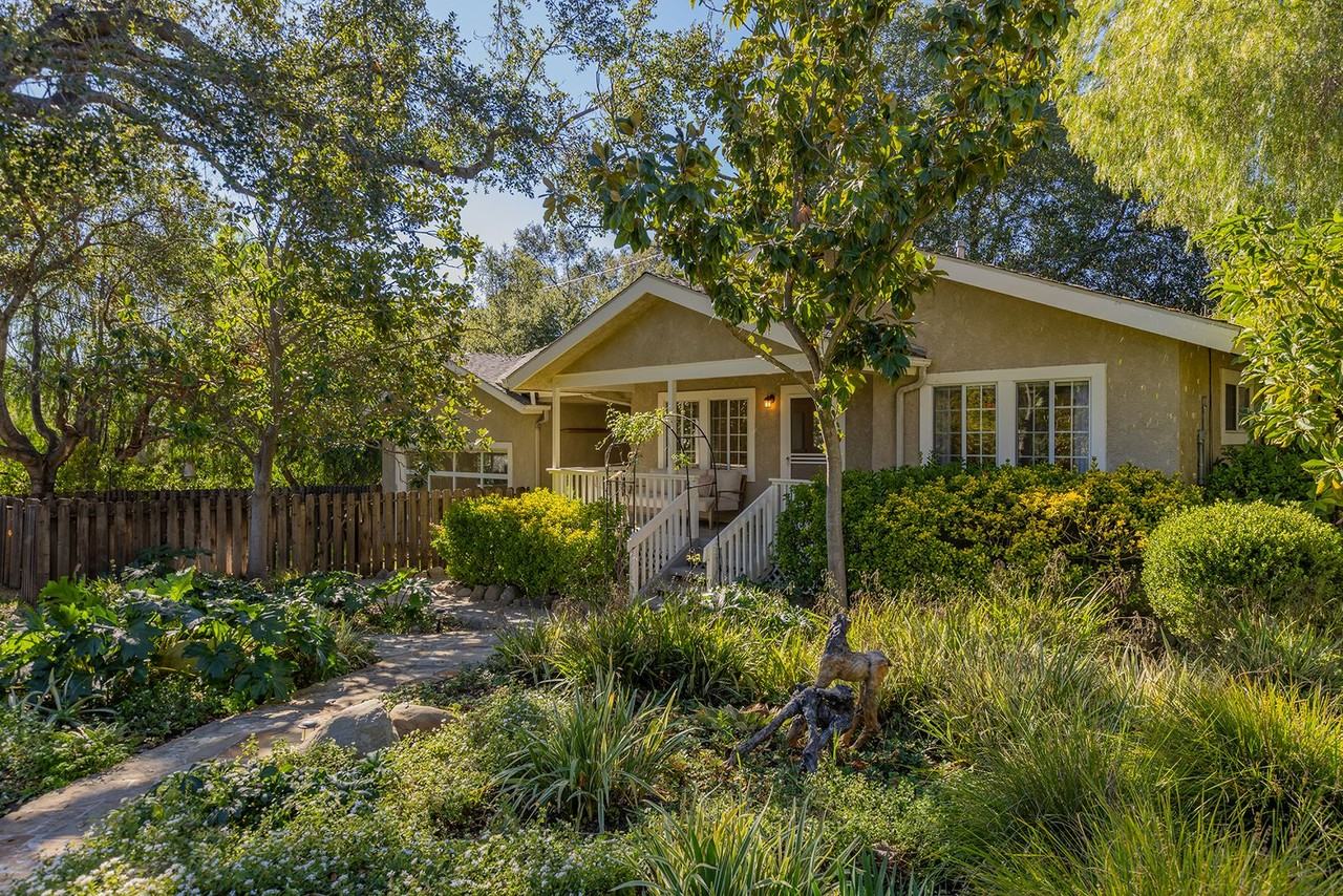 3337 Thacher Rd - Photo 2 of 34