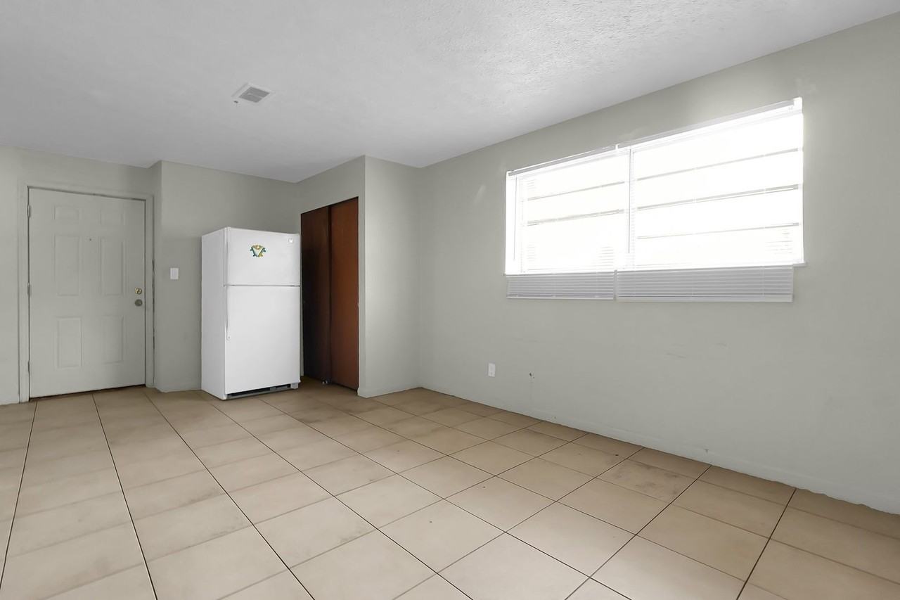 Melrose - Photo 5 of 18