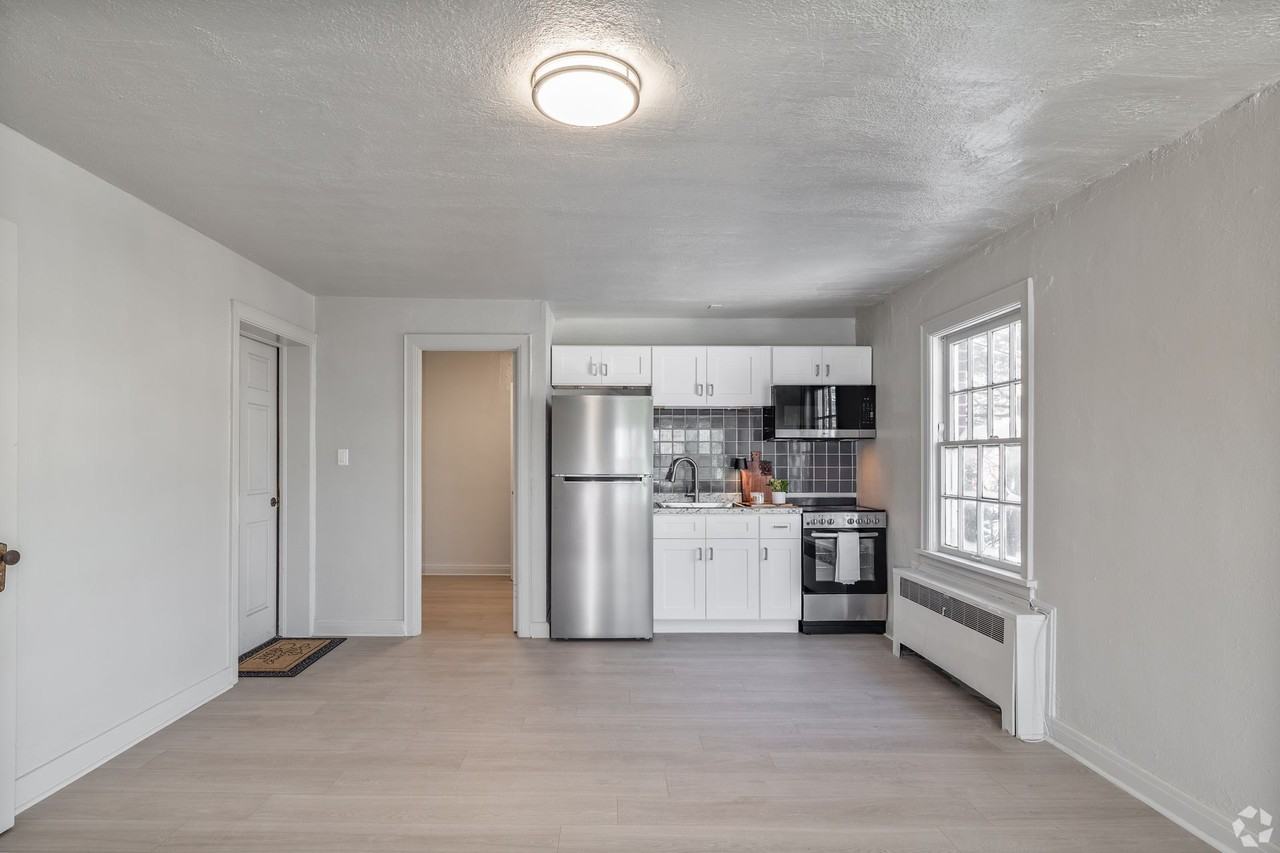 1312 Cleveland Ave. - Photo 2 of 15