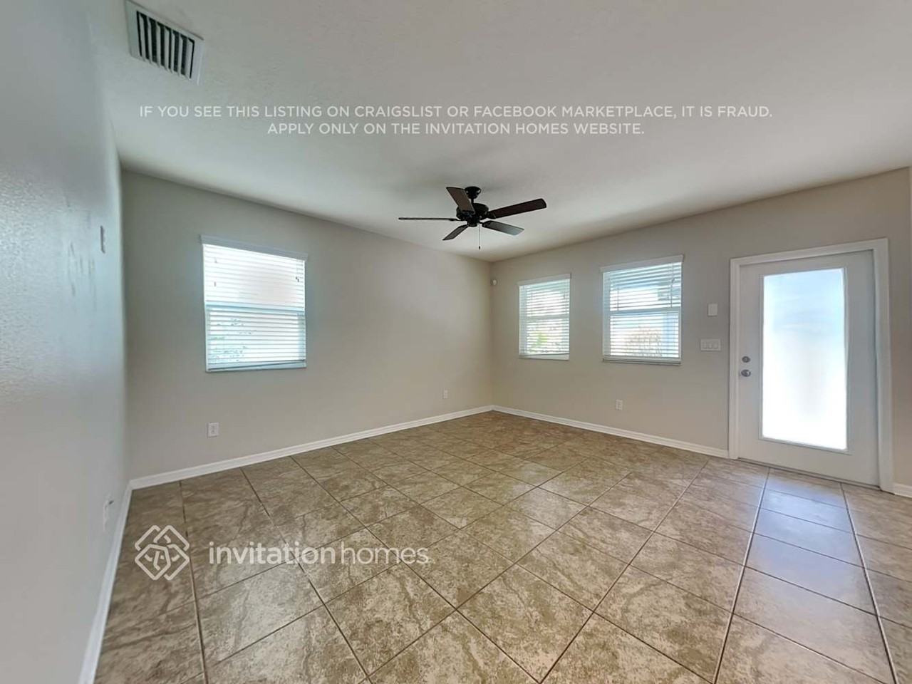 6104 Fishhawk Crossing Blvd - Photo 5 of 20