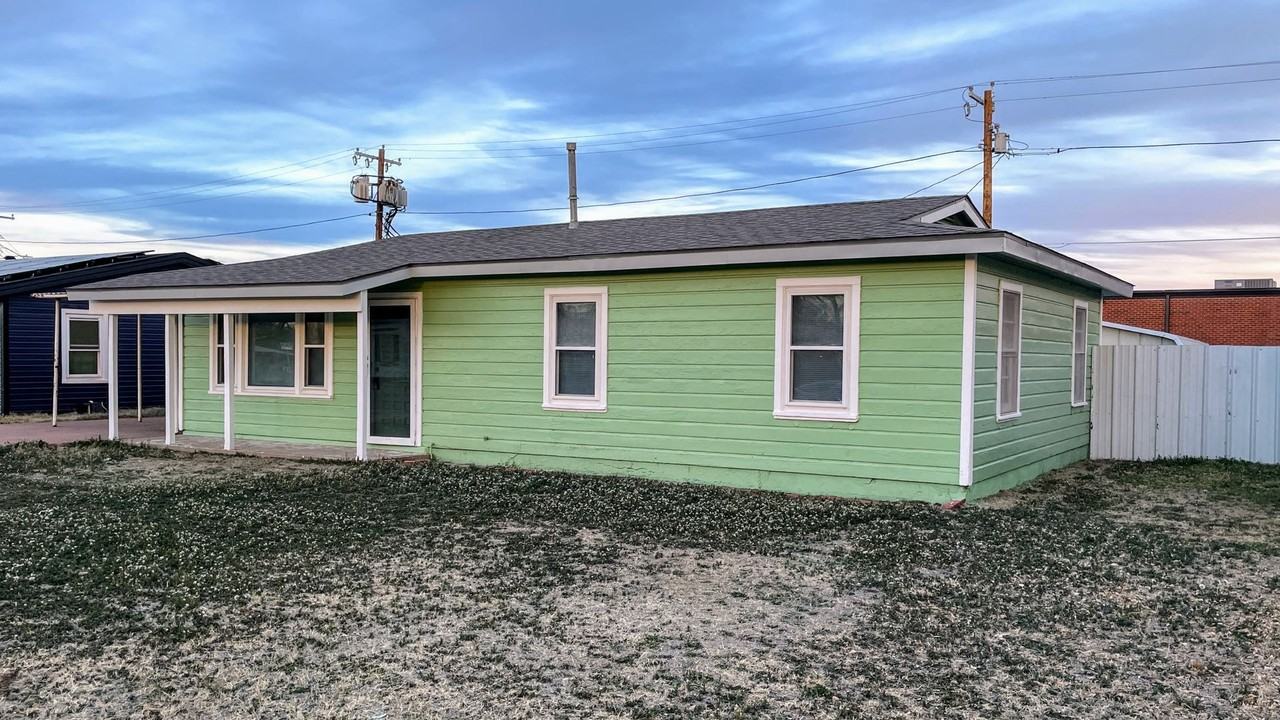 4102 Avenue U - Photo 2 of 23