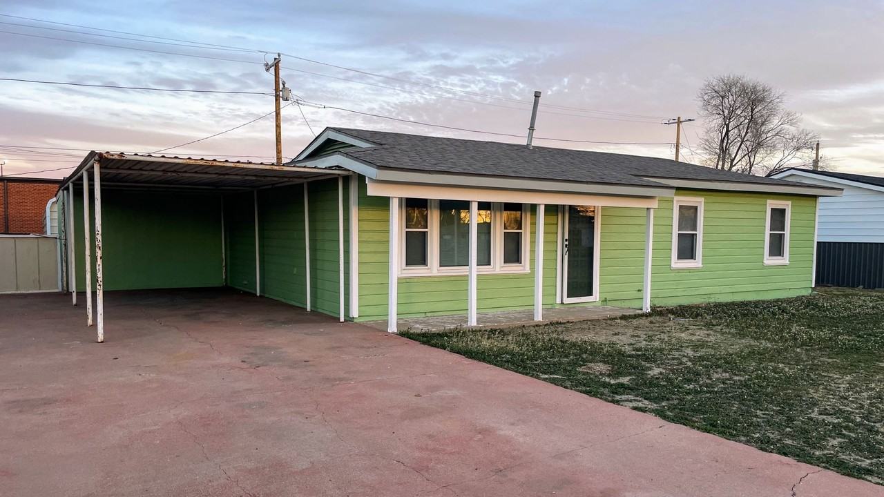 4102 Avenue U - Photo 3 of 23