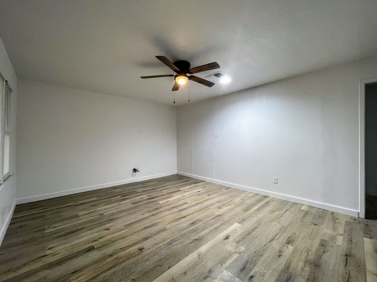 4102 Avenue U - Photo 4 of 23