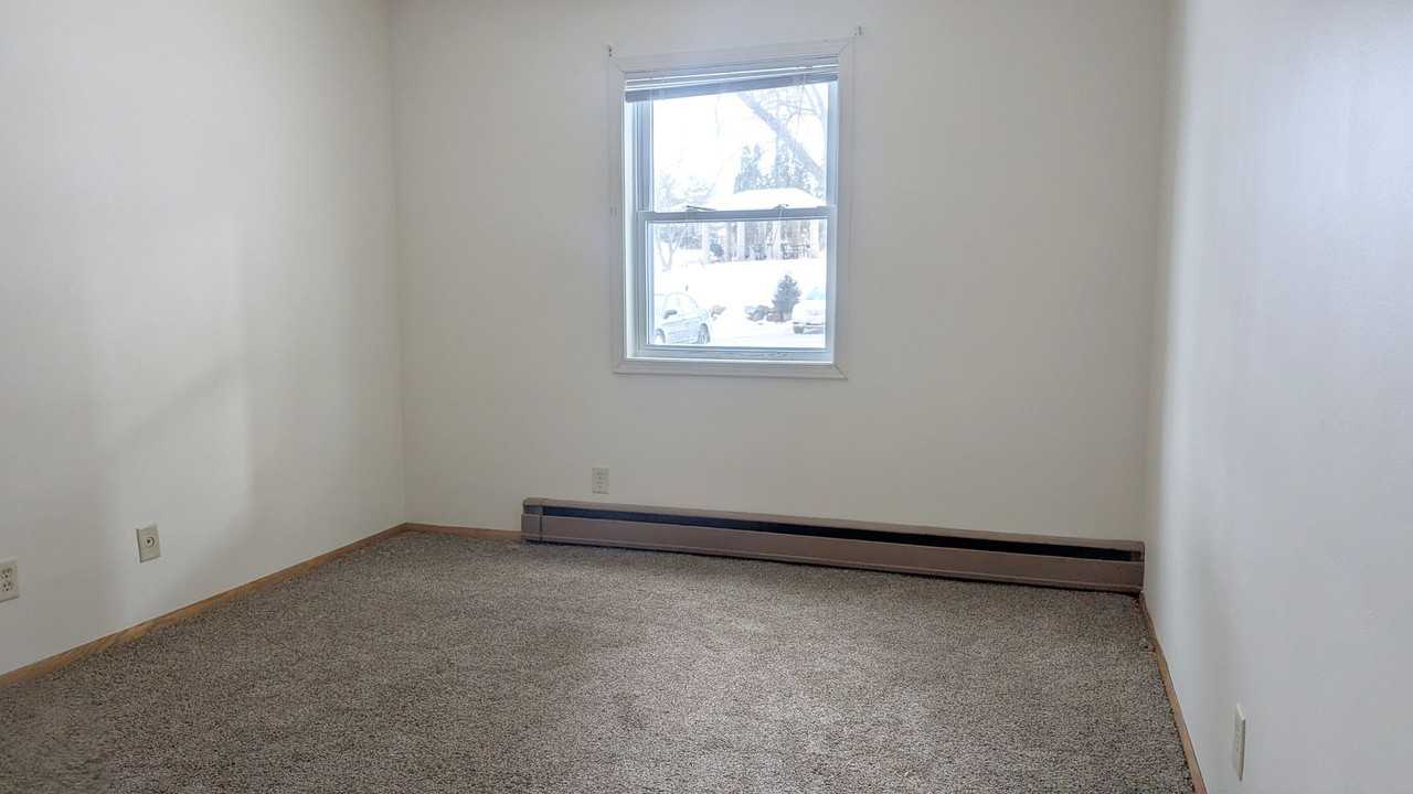 Whispering Pines - Photo 4 of 12