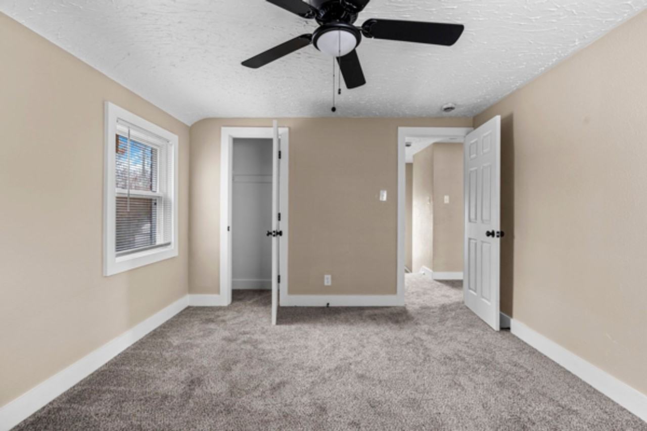 5250 Berkshire St - Photo 5 of 8