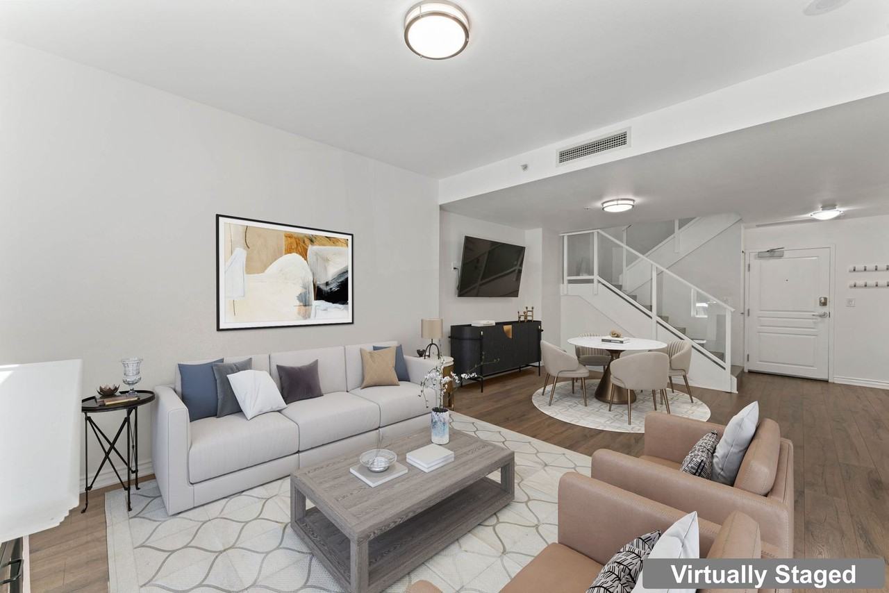 300 W Beech St #2 - Photo 3 of 50