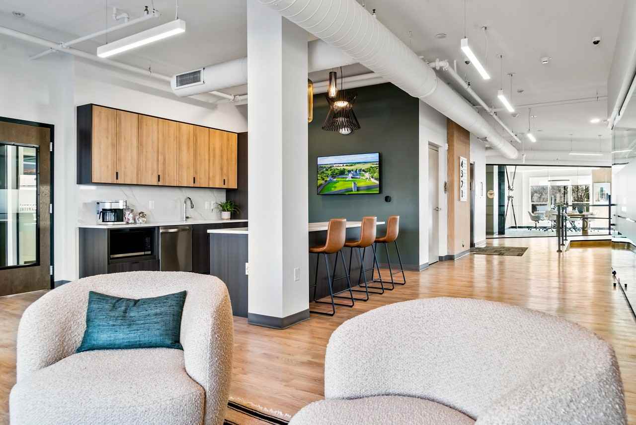 Brunswick - Riverside 2, LLC - Photo 2 of 20