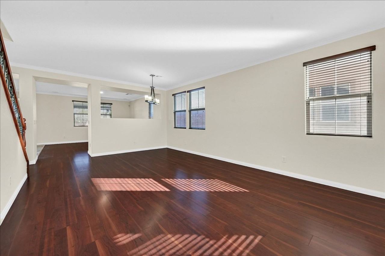 11148 Hickory Glen St - Photo 3 of 36