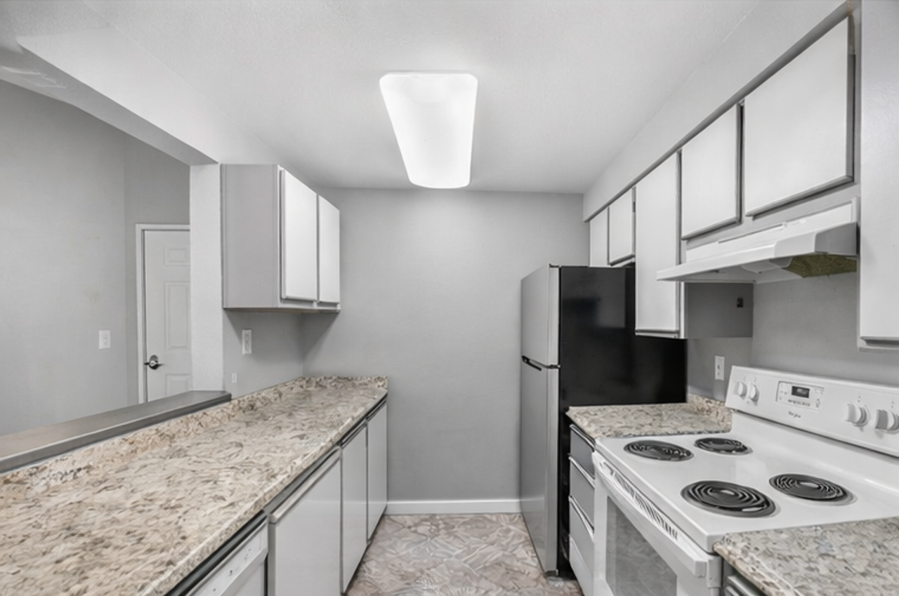 215 100th St Sw - Photo 5 of 20