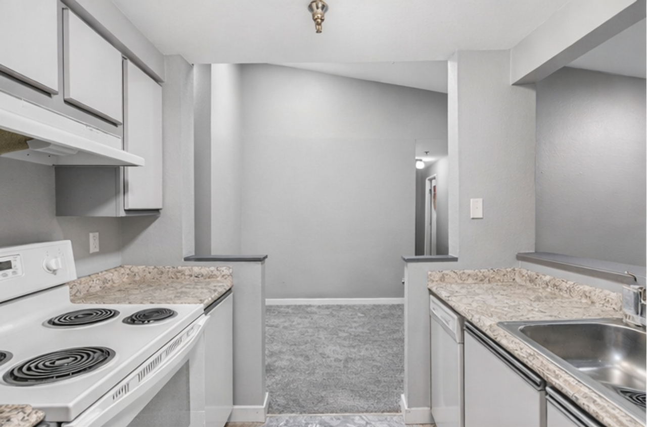 215 100th St Sw - Photo 6 of 20