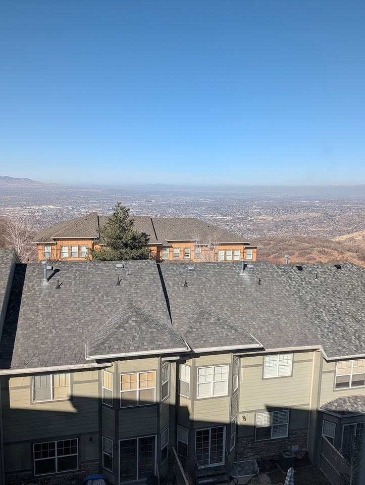 2005 E Stoneleigh Dr - Photo 3 of 41