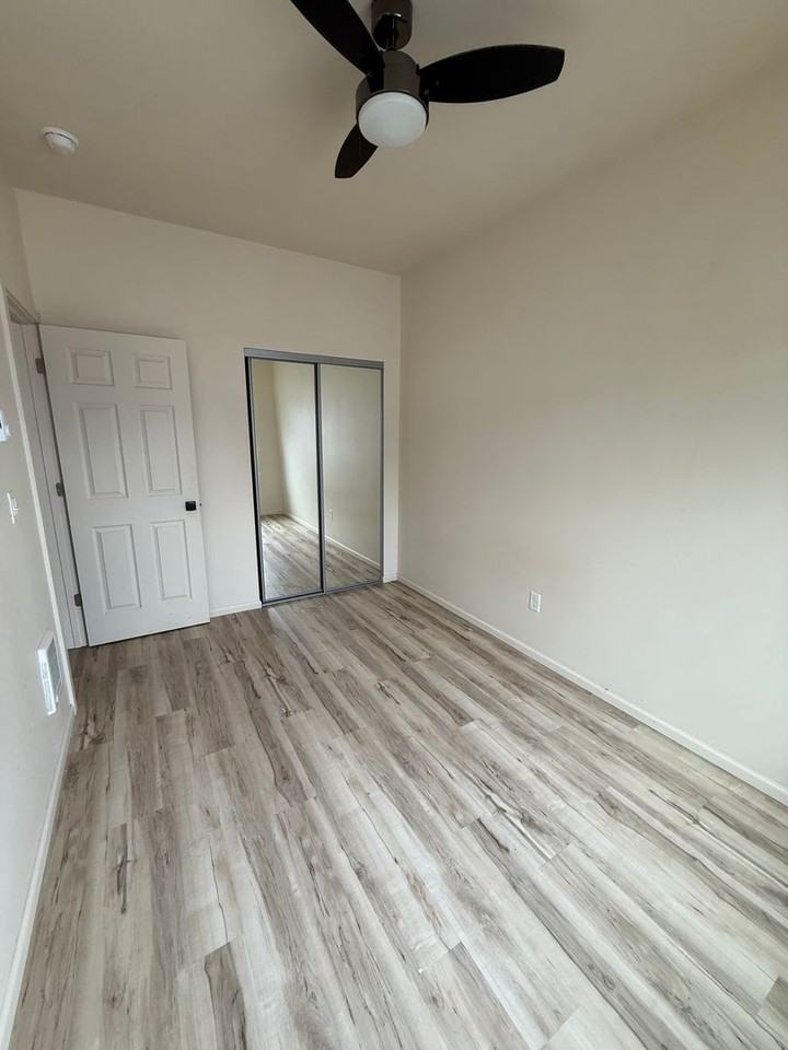 2221 Union St - Photo 7 of 13