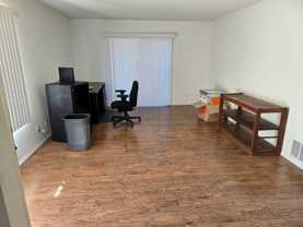 83 Smokestone - Photo 1 of 1