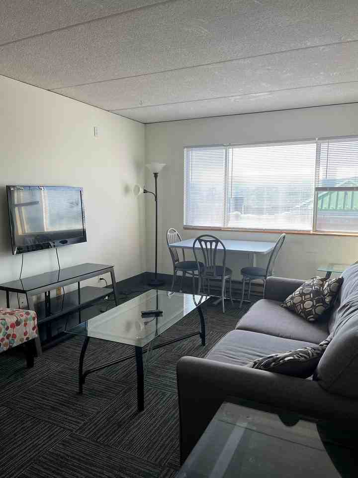 Huge Fully - Photo 6 of 11