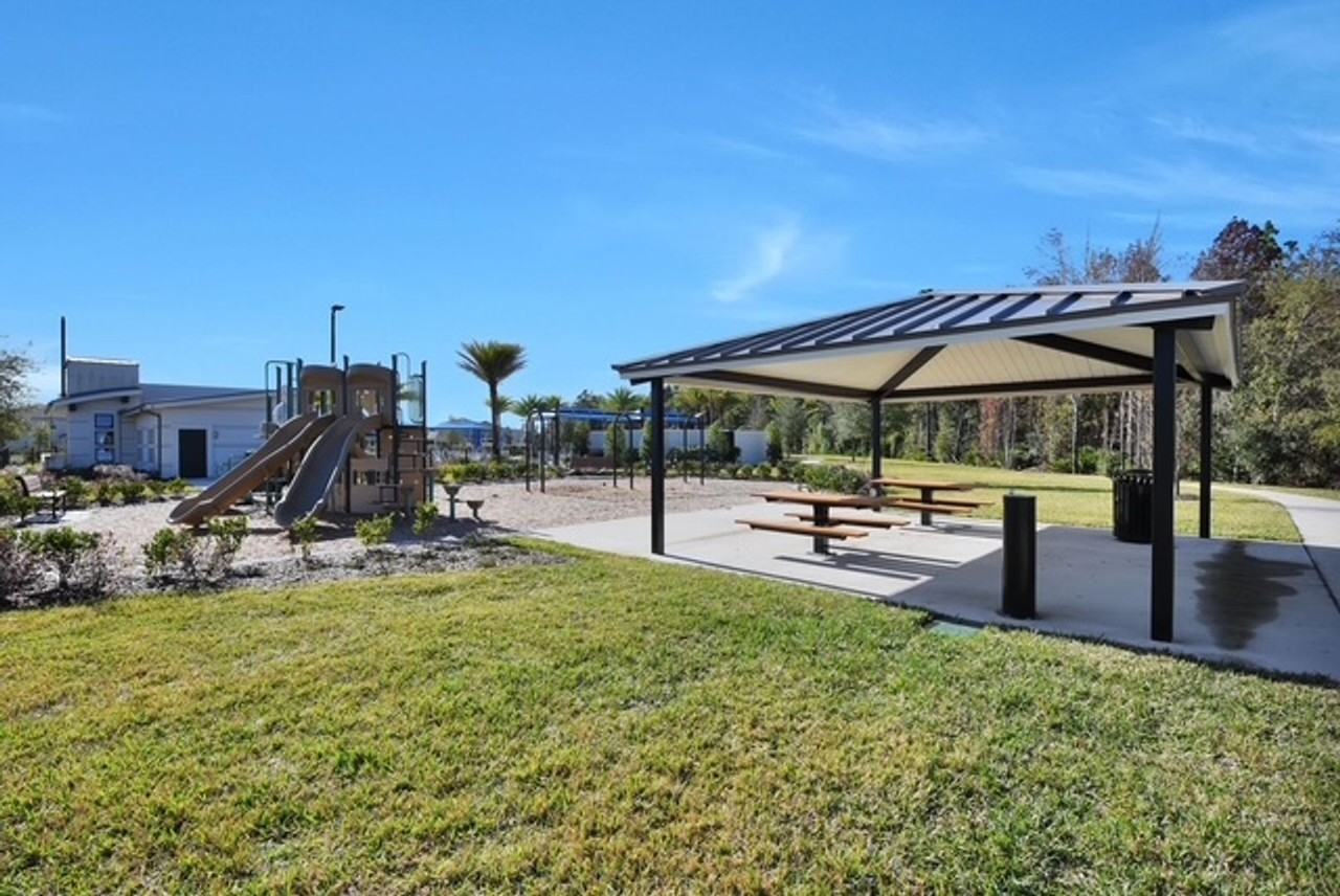 13968 Molina Dr - Photo 4 of 41