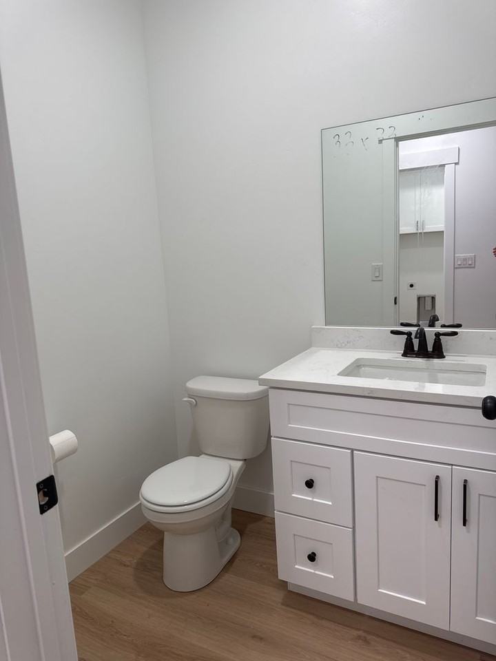 725 W 350 N - Photo 4 of 38