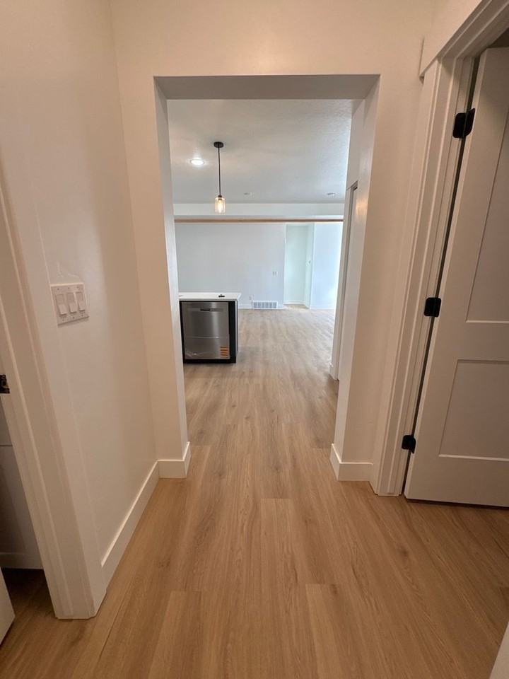 729 W 350 N - Photo 6 of 38