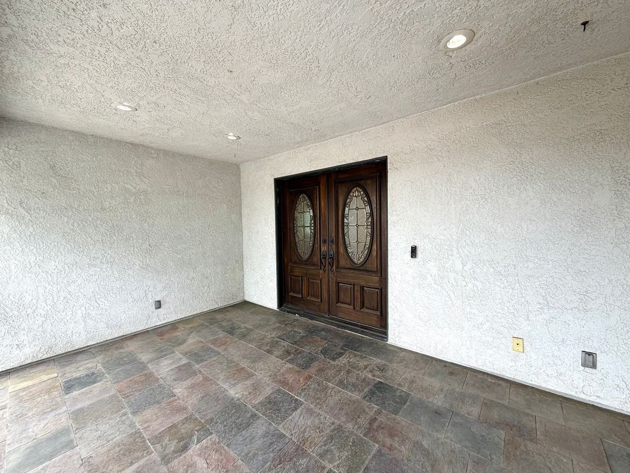 23775 Cruise Circle Dr - Photo 3 of 47